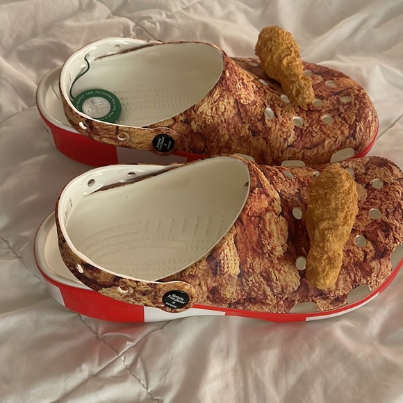 New KFC Crocs - Picture 7 of 10